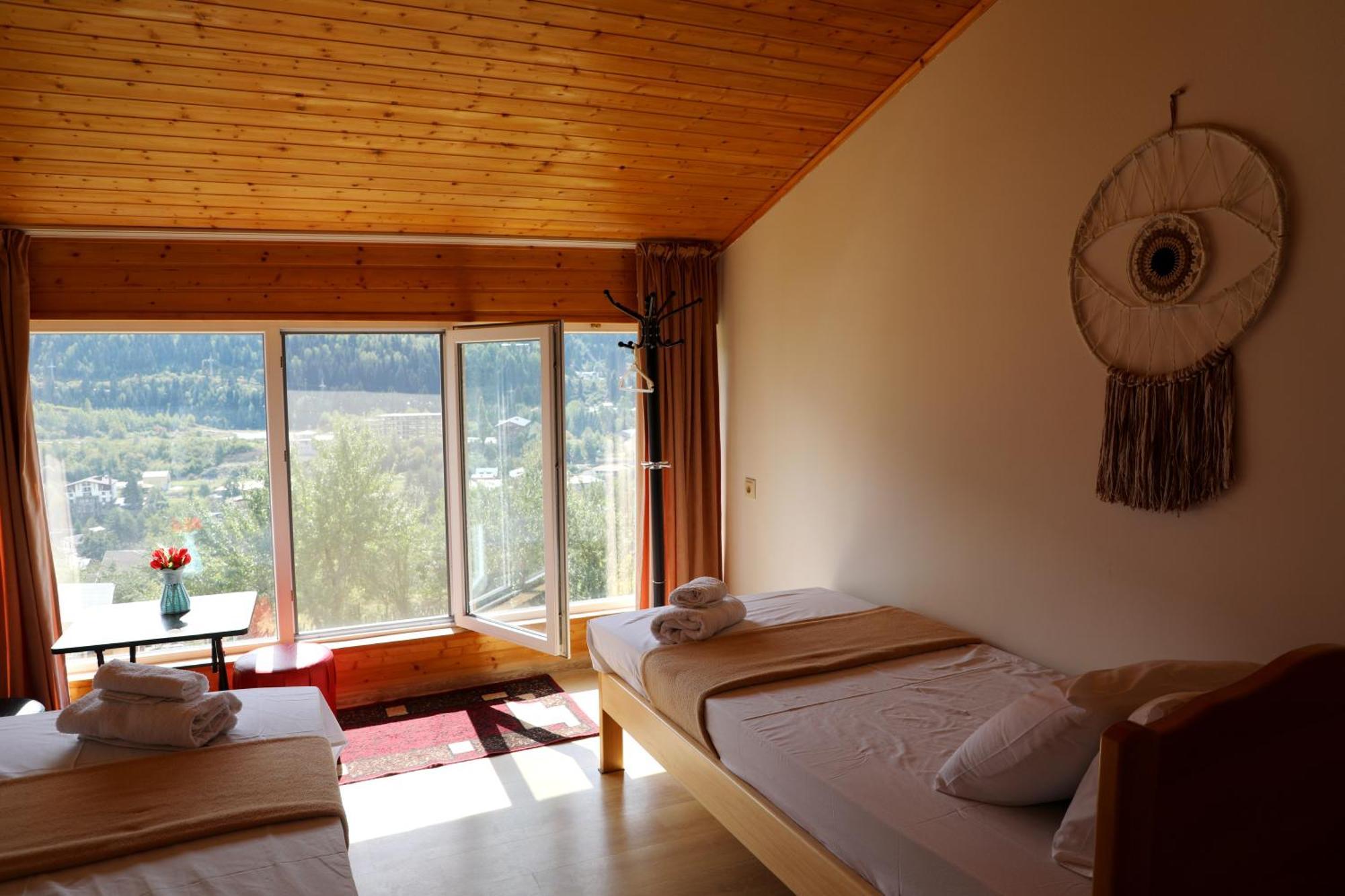 Nadia Guesthouse Mestia Exteriér fotografie