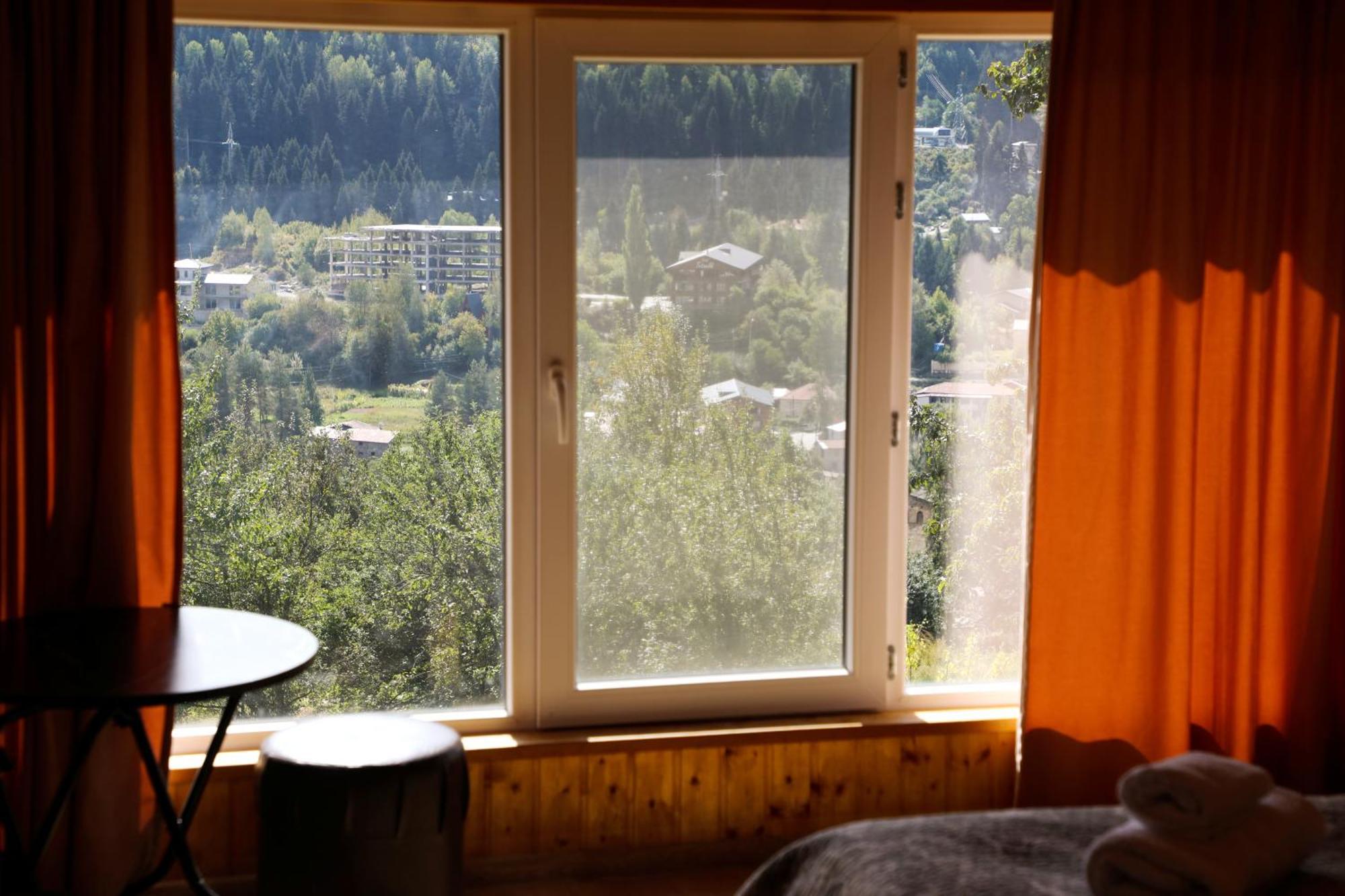 Nadia Guesthouse Mestia Exteriér fotografie