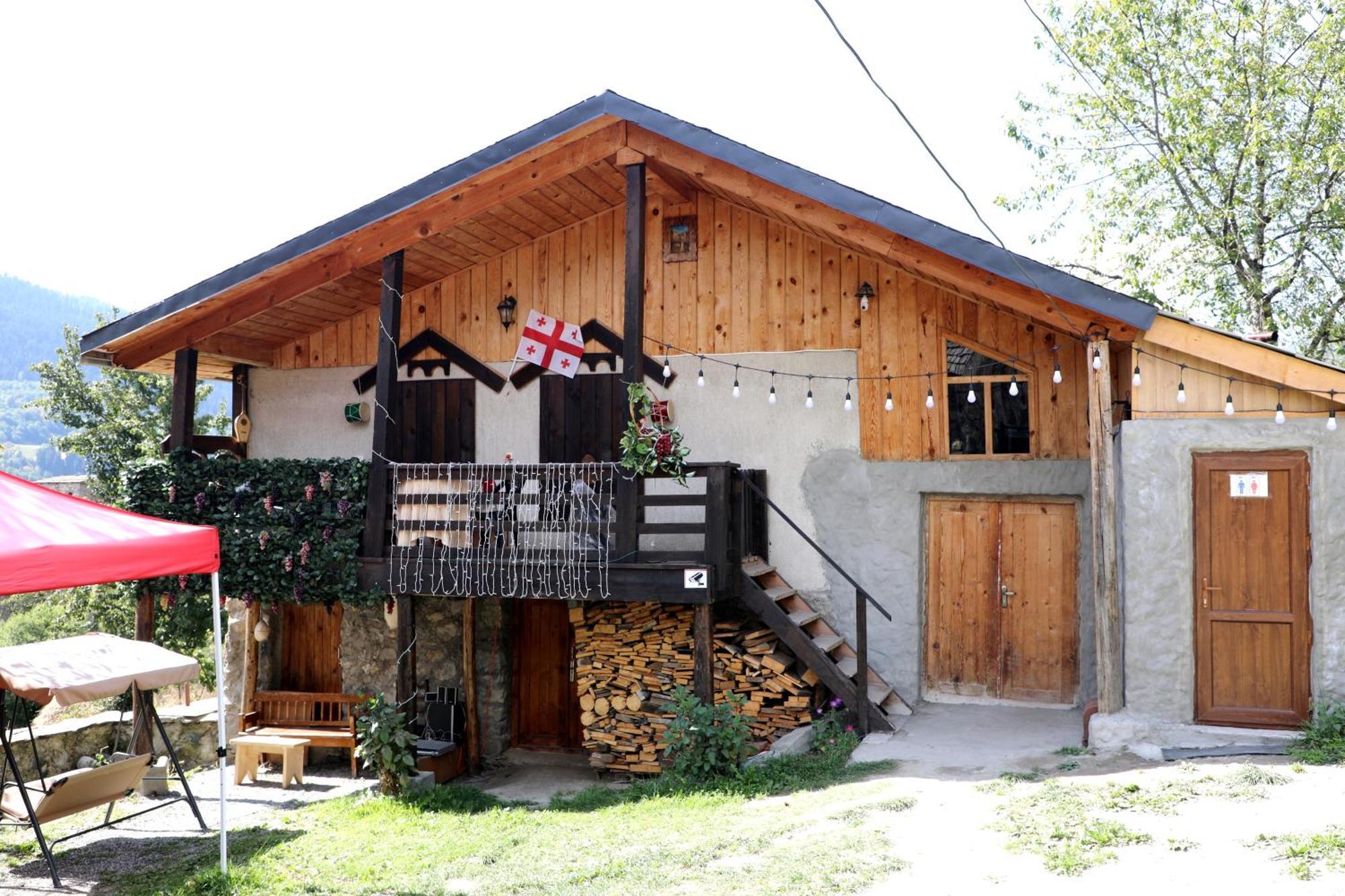 Nadia Guesthouse Mestia Exteriér fotografie
